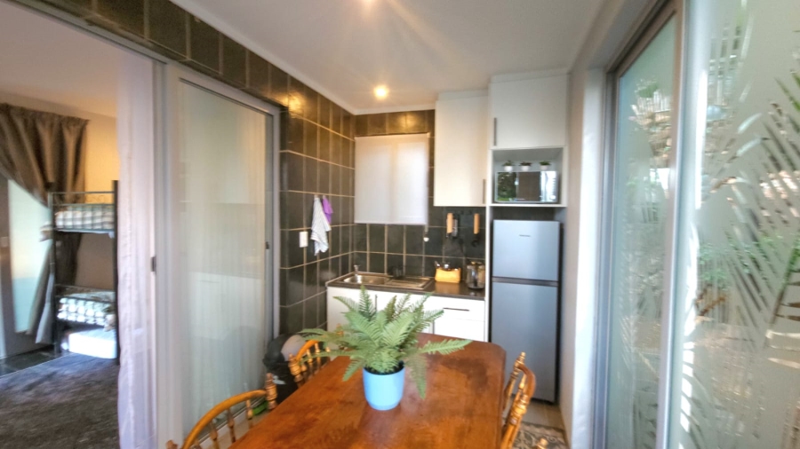 6 Bedroom Property for Sale in Kosmos Ridge North West